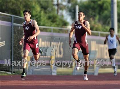 Thumbnail 2 in Del Rio League Varsity Track Finals photogallery.