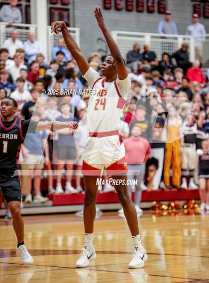 Thumbnail 2 in Holy Innocents Episcopal vs. Hebron Christian (GHSA Private Round 3) photogallery.