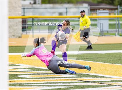Thumbnail 2 in Port Neches-Groves vs. Manvel (UIL Soccer 5A Region 3 & 4 Bi-District) photogallery.