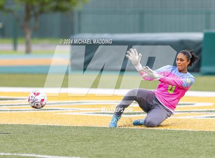 Thumbnail 2 in Port Neches-Groves vs. Manvel (UIL Soccer 5A Region 3 & 4 Bi-District) photogallery.