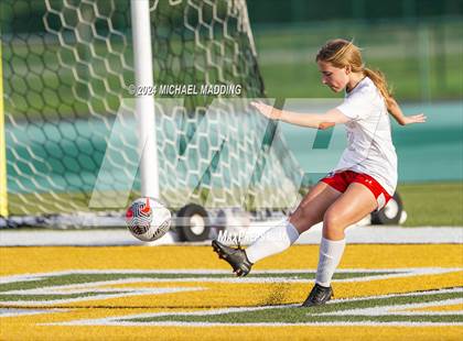 Thumbnail 1 in Port Neches-Groves vs. Manvel (UIL Soccer 5A Region 3 & 4 Bi-District) photogallery.
