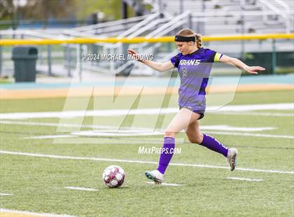 Thumbnail 2 in Port Neches-Groves vs. Manvel (UIL Soccer 5A Region 3 & 4 Bi-District) photogallery.