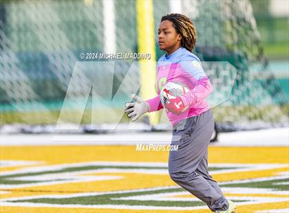 Thumbnail 1 in Port Neches-Groves vs. Manvel (UIL Soccer 5A Region 3 & 4 Bi-District) photogallery.
