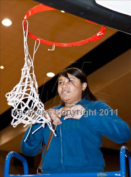 Thumbnail 3 in Midland vs. MacArthur (5A Regional Final Playoffs) photogallery.