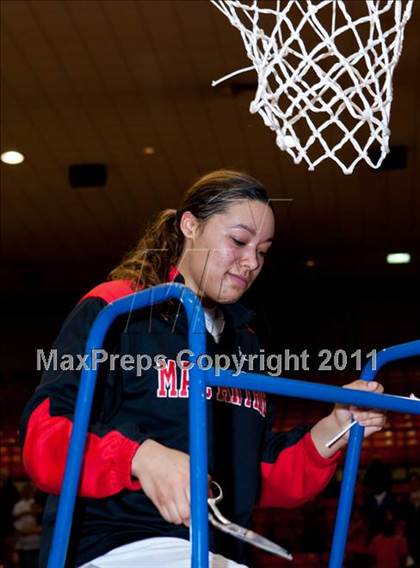 Thumbnail 2 in Midland vs. MacArthur (5A Regional Final Playoffs) photogallery.