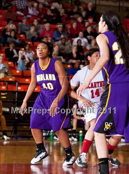 Thumbnail 1 in Midland vs. MacArthur (5A Regional Final Playoffs) photogallery.