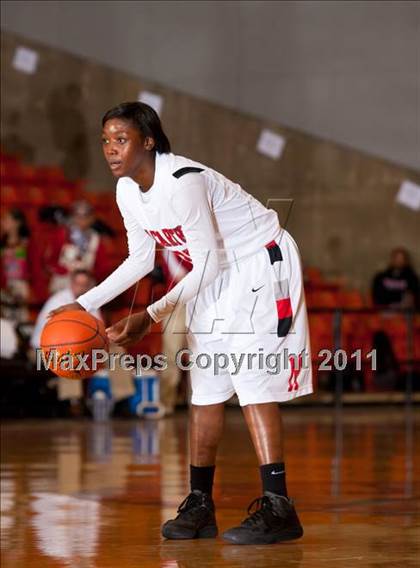 Thumbnail 2 in Midland vs. MacArthur (5A Regional Final Playoffs) photogallery.