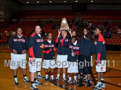 Thumbnail 3 in Midland vs. MacArthur (5A Regional Final Playoffs) photogallery.