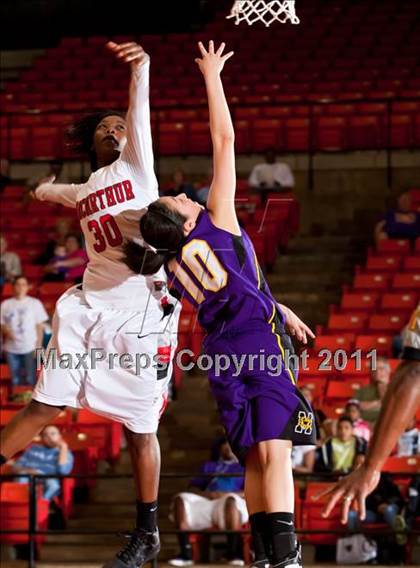 Thumbnail 2 in Midland vs. MacArthur (5A Regional Final Playoffs) photogallery.