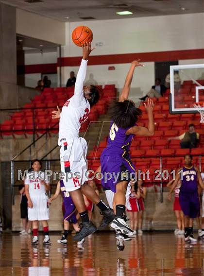 Thumbnail 1 in Midland vs. MacArthur (5A Regional Final Playoffs) photogallery.