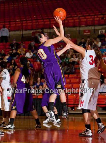 Thumbnail 2 in Midland vs. MacArthur (5A Regional Final Playoffs) photogallery.