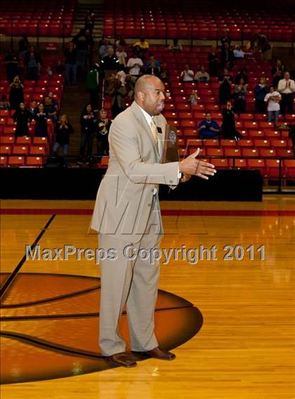 Thumbnail 2 in Midland vs. MacArthur (5A Regional Final Playoffs) photogallery.