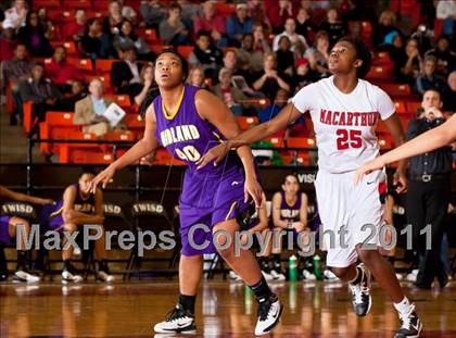 Thumbnail 1 in Midland vs. MacArthur (5A Regional Final Playoffs) photogallery.
