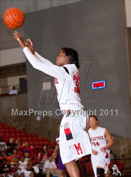 Thumbnail 1 in Midland vs. MacArthur (5A Regional Final Playoffs) photogallery.