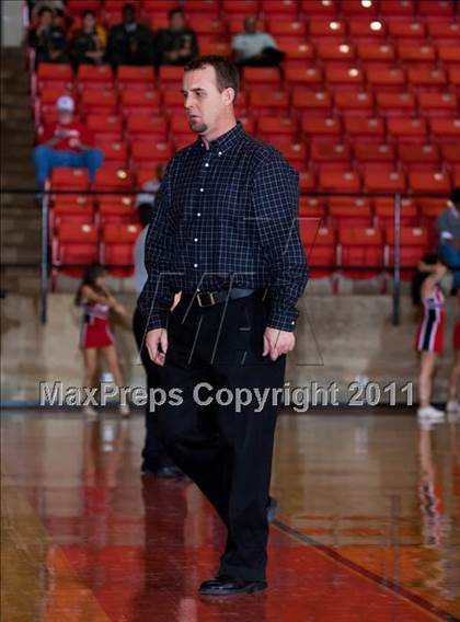 Thumbnail 2 in Midland vs. MacArthur (5A Regional Final Playoffs) photogallery.