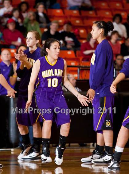Thumbnail 3 in Midland vs. MacArthur (5A Regional Final Playoffs) photogallery.