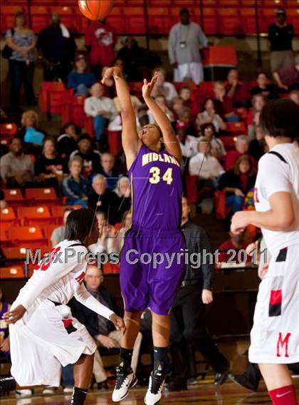 Thumbnail 3 in Midland vs. MacArthur (5A Regional Final Playoffs) photogallery.