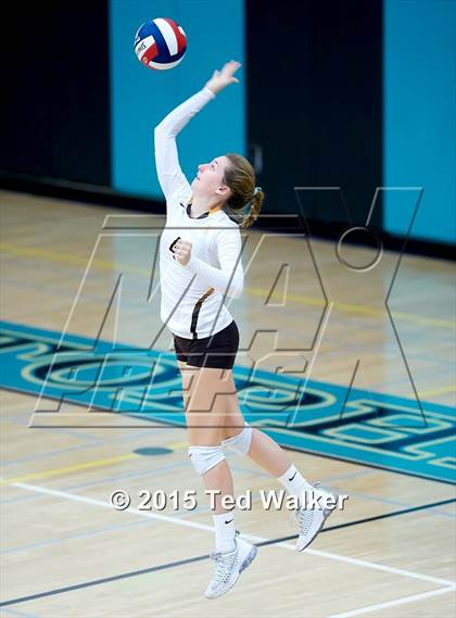 Thumbnail 1 in Saint Francis vs. Presentation (CIF CCS D2 Semifinal) photogallery.