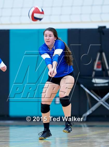Thumbnail 1 in Saint Francis vs. Presentation (CIF CCS D2 Semifinal) photogallery.