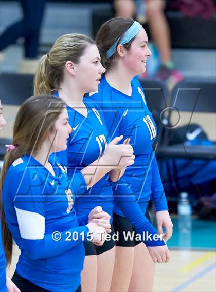 Thumbnail 1 in Saint Francis vs. Presentation (CIF CCS D2 Semifinal) photogallery.