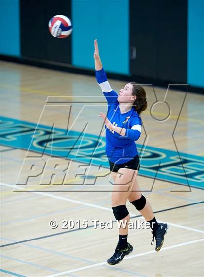 Thumbnail 1 in Saint Francis vs. Presentation (CIF CCS D2 Semifinal) photogallery.