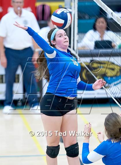 Thumbnail 2 in Saint Francis vs. Presentation (CIF CCS D2 Semifinal) photogallery.