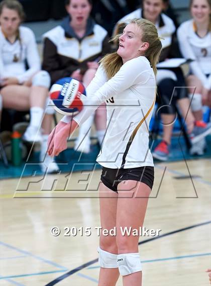Thumbnail 3 in Saint Francis vs. Presentation (CIF CCS D2 Semifinal) photogallery.