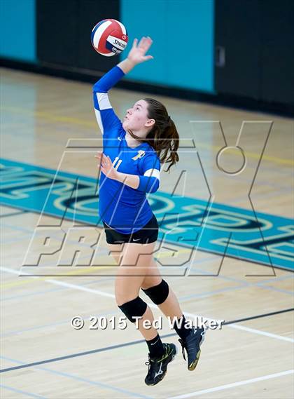 Thumbnail 1 in Saint Francis vs. Presentation (CIF CCS D2 Semifinal) photogallery.