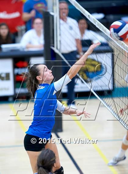 Thumbnail 3 in Saint Francis vs. Presentation (CIF CCS D2 Semifinal) photogallery.