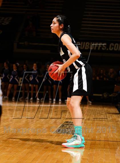 Thumbnail 1 in Pueblo South vs. Broomfield (CHSAA 4A Final Four) photogallery.