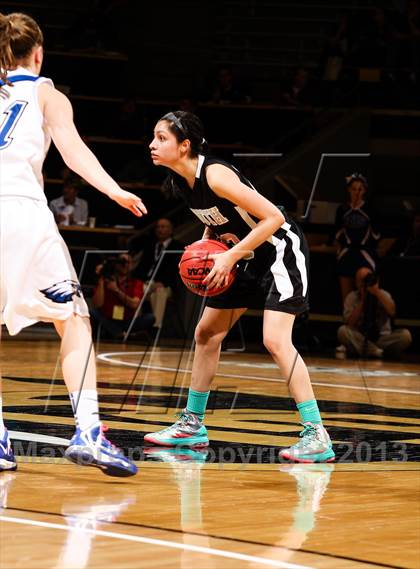 Thumbnail 1 in Pueblo South vs. Broomfield (CHSAA 4A Final Four) photogallery.