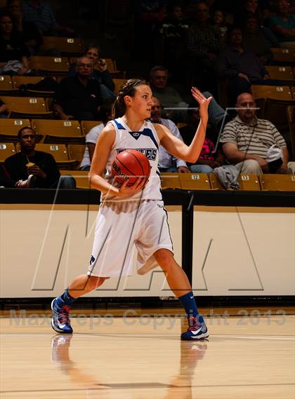 Thumbnail 1 in Pueblo South vs. Broomfield (CHSAA 4A Final Four) photogallery.