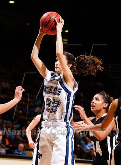 Thumbnail 1 in Pueblo South vs. Broomfield (CHSAA 4A Final Four) photogallery.