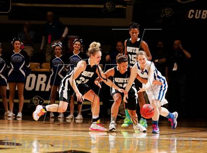 Thumbnail 2 in Pueblo South vs. Broomfield (CHSAA 4A Final Four) photogallery.