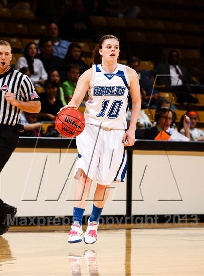 Thumbnail 1 in Pueblo South vs. Broomfield (CHSAA 4A Final Four) photogallery.