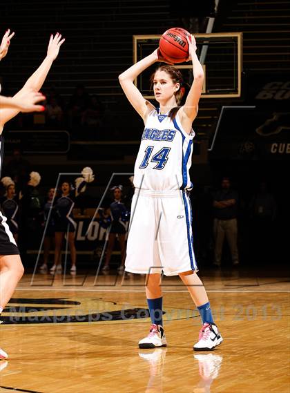 Thumbnail 2 in Pueblo South vs. Broomfield (CHSAA 4A Final Four) photogallery.