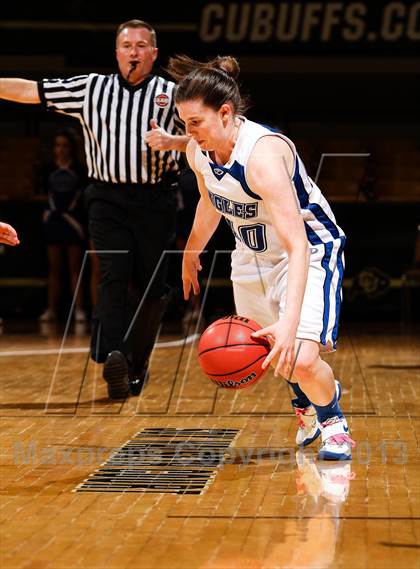 Thumbnail 2 in Pueblo South vs. Broomfield (CHSAA 4A Final Four) photogallery.