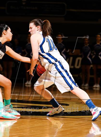 Thumbnail 1 in Pueblo South vs. Broomfield (CHSAA 4A Final Four) photogallery.