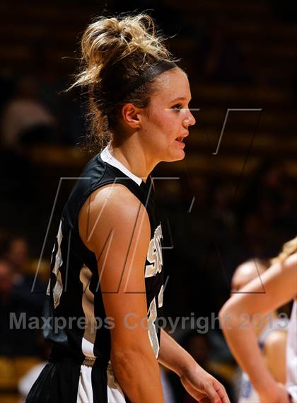 Thumbnail 3 in Pueblo South vs. Broomfield (CHSAA 4A Final Four) photogallery.