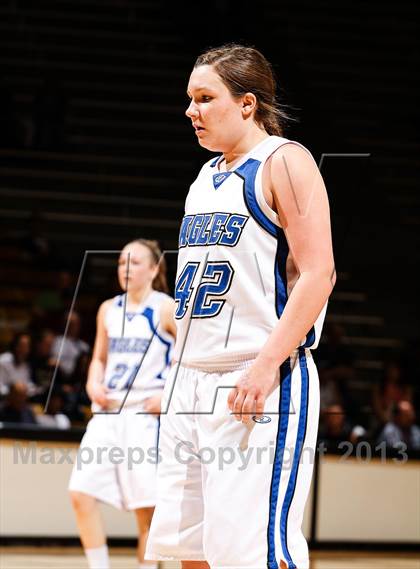 Thumbnail 3 in Pueblo South vs. Broomfield (CHSAA 4A Final Four) photogallery.