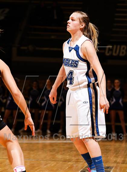 Thumbnail 2 in Pueblo South vs. Broomfield (CHSAA 4A Final Four) photogallery.