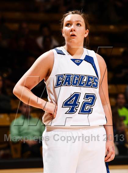 Thumbnail 3 in Pueblo South vs. Broomfield (CHSAA 4A Final Four) photogallery.