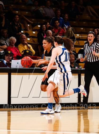 Thumbnail 1 in Pueblo South vs. Broomfield (CHSAA 4A Final Four) photogallery.