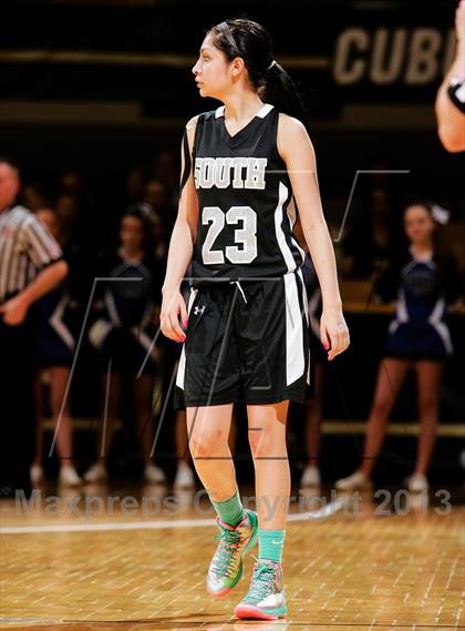 Thumbnail 3 in Pueblo South vs. Broomfield (CHSAA 4A Final Four) photogallery.