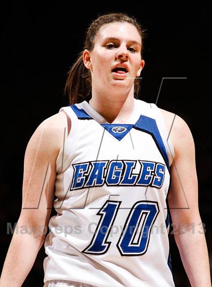 Thumbnail 1 in Pueblo South vs. Broomfield (CHSAA 4A Final Four) photogallery.