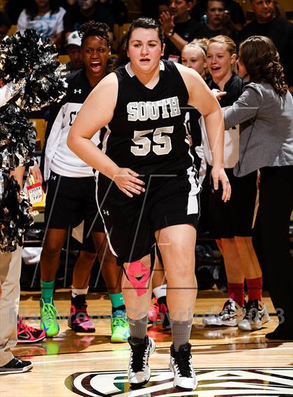 Thumbnail 3 in Pueblo South vs. Broomfield (CHSAA 4A Final Four) photogallery.