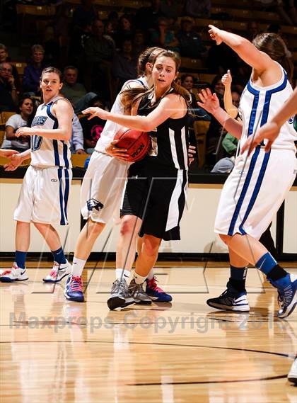 Thumbnail 3 in Pueblo South vs. Broomfield (CHSAA 4A Final Four) photogallery.