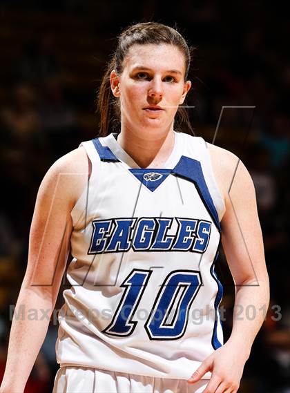 Thumbnail 3 in Pueblo South vs. Broomfield (CHSAA 4A Final Four) photogallery.