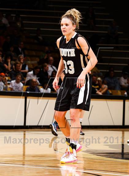 Thumbnail 3 in Pueblo South vs. Broomfield (CHSAA 4A Final Four) photogallery.