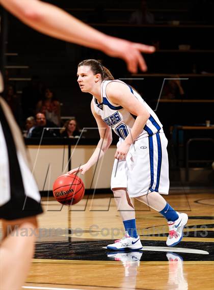 Thumbnail 2 in Pueblo South vs. Broomfield (CHSAA 4A Final Four) photogallery.
